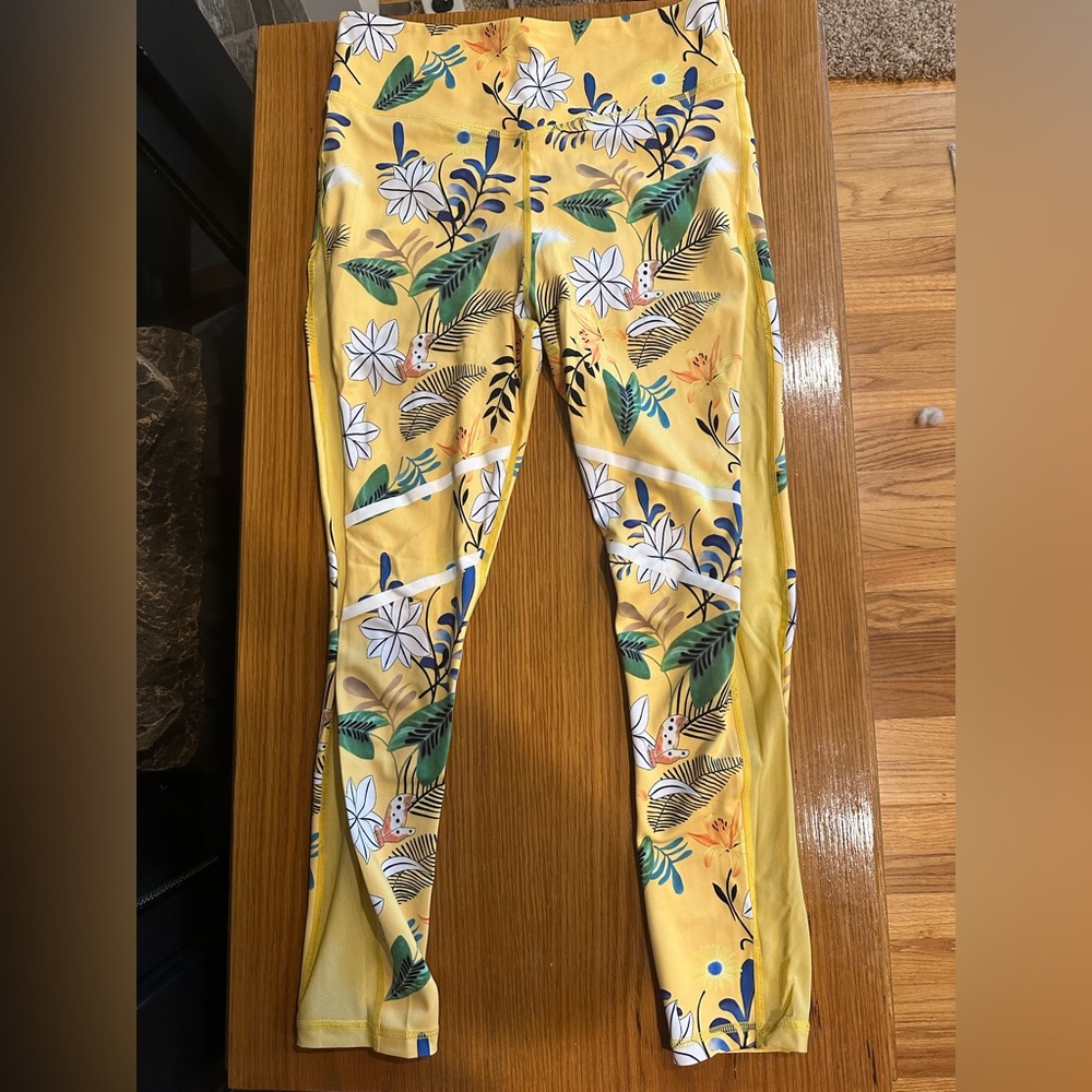 Zyia leggings